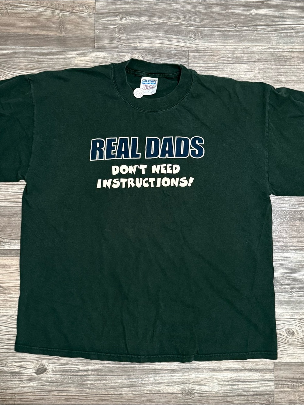 Gildan Green Novelty Real Dads Don't Need Instructions Graphic Tee Size XL